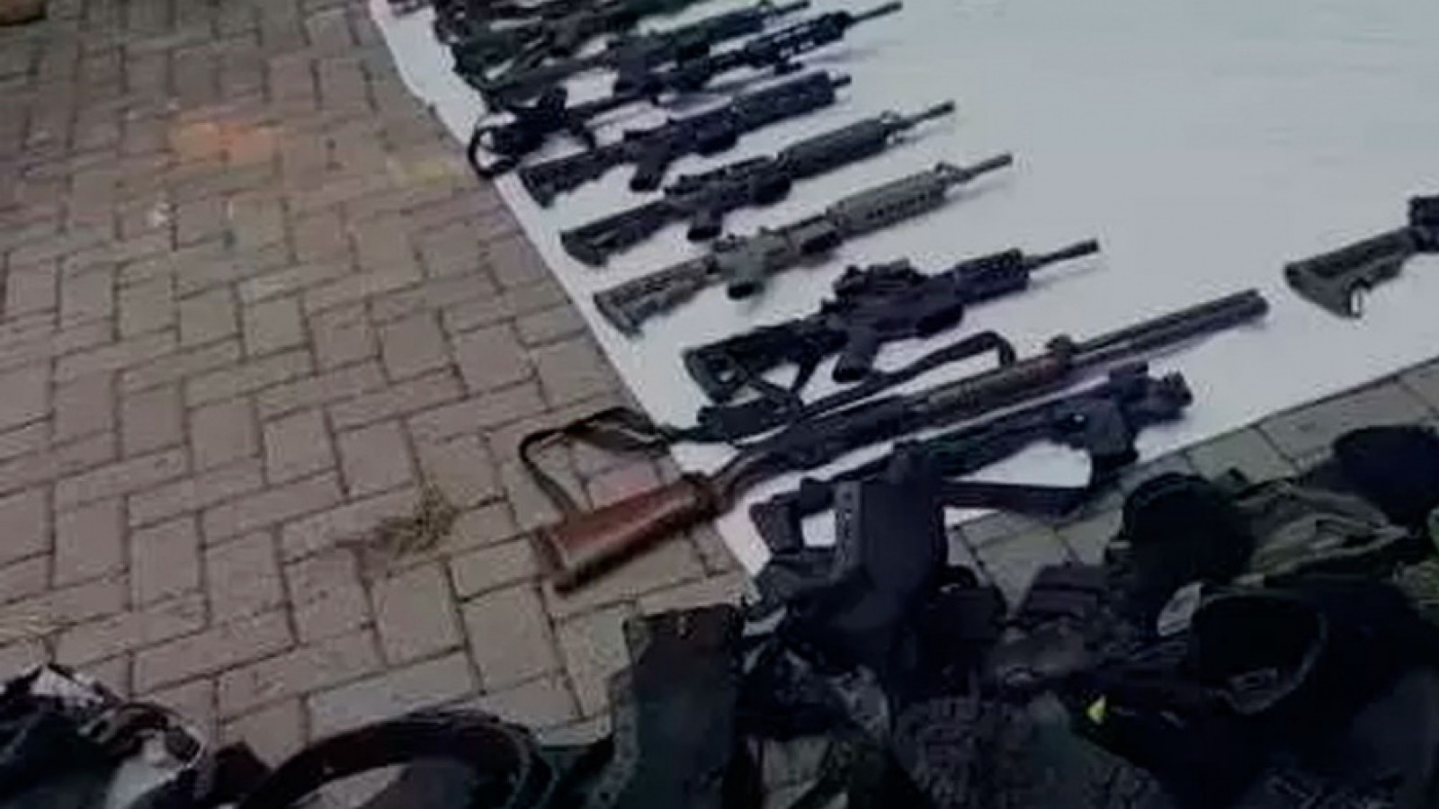 Una operación policial contra una banda criminal termina con 25 civiles muertos